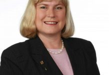 Gambling cash for groups