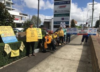 Nannas protest ’stitch-up’